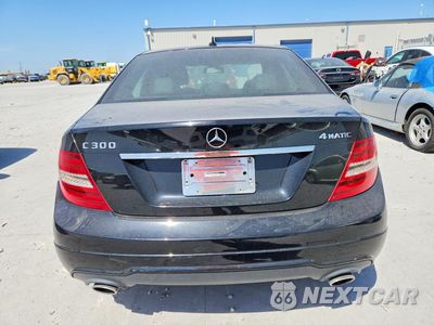 Zdjęcie 6 z 12 samochodu: 2013 MERCEDES-BENZ C 300 4MATIC VIN:WDDGF8AB0DA778106 - miniatura