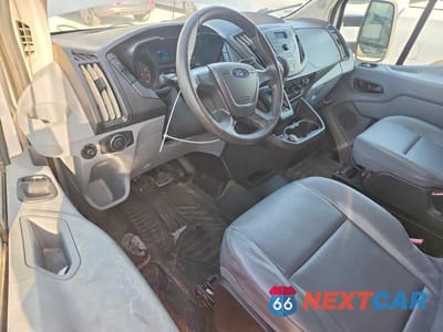 Zdjęcie 8 z 13 samochodu: 2017 FORD TRANSIT T-150 VIN:1FTYE2CM6HKB43209 - miniatura