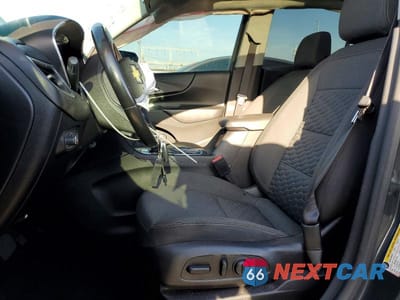 Zdjęcie 7 z 12 samochodu: 2018 CHEVROLET EQUINOX LT VIN:2GNAXKEX2J6153884 - miniatura