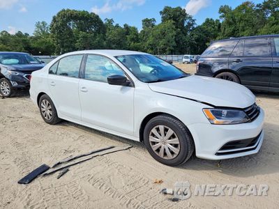 Czwarte zdjęcie samochodu z boku: 2015 VOLKSWAGEN JETTA BASE VIN:3VW2K7AJ6FM344339 - miniatura
