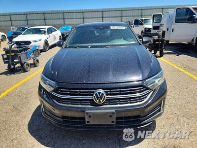 Piąte zdjęcie samochodu w środku: 2022 VOLKSWAGEN JETTA SPORT VIN:3VWBM7BUXNM020151 - miniatura