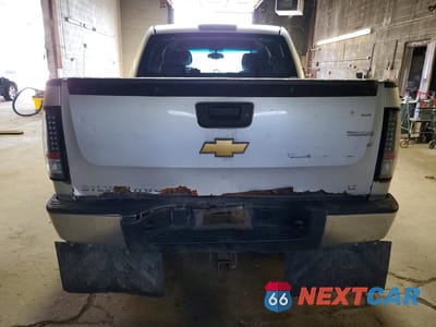 Zdjęcie 6 z 12 samochodu: 2013 CHEVROLET SILVERADO C1500 HEAVY DUTY VIN:3GCPKSE77DG378912 - miniatura