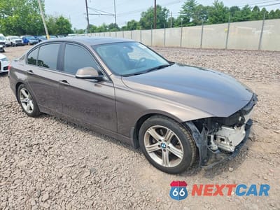 Czwarte zdjęcie samochodu z boku: 2014 BMW 320 I XDRIVE VIN:WBA3C3C57EF983757 - miniatura