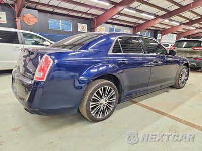 Trzecie zdjęcie samochodu z tyłu: 2014 CHRYSLER 300 VIN:2C3CCAGG8EH120360 - miniatura
