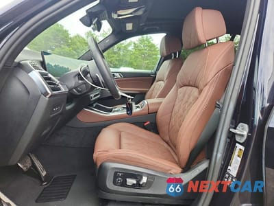 Zdjęcie 7 z 13 samochodu: 2026 BMW X5 M60I VIN:5UX33EU08T9421927 - miniatura