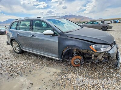 Czwarte zdjęcie samochodu z boku: 2017 VOLKSWAGEN GOLF ALLTRACK S VIN:3VWH17AU9HM516776 - miniatura