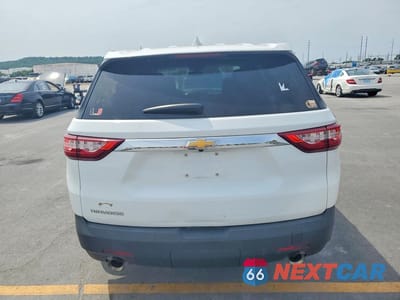 Zdjęcie 6 z 13 samochodu: 2019 CHEVROLET TRAVERSE LS VIN:1GNERFKW6KJ246975 - miniatura