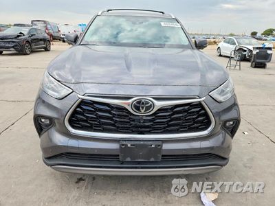 Piąte zdjęcie samochodu w środku: 2025 TOYOTA HIGHLANDER PLATINUM VIN:5TDKDRBH5SS576770 - miniatura