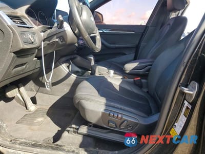 Zdjęcie 7 z 14 samochodu: 2019 BMW X1 SDRIVE28I VIN:WBXHU7C52K5L10618 - miniatura
