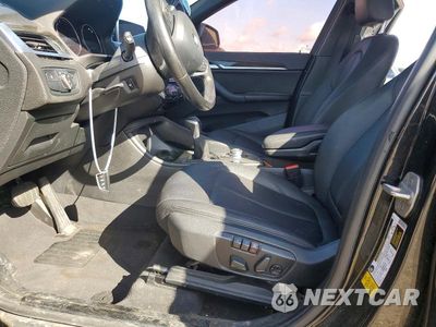 Zdjęcie 7 z 14 samochodu: 2019 BMW X1 SDRIVE28I VIN:WBXHU7C52K5L10618 - miniatura