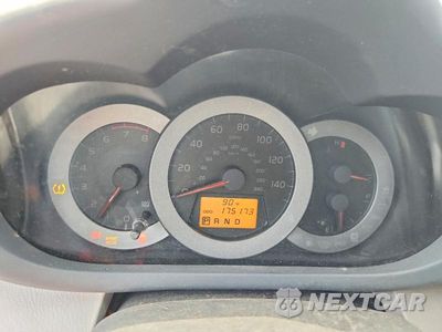 Zdjęcie 9 z 12 samochodu: 2010 TOYOTA RAV4 LIMITED VIN:JTMDK4DV4AD013742 - miniatura