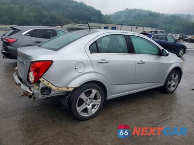 Trzecie zdjęcie samochodu z tyłu: 2012 CHEVROLET SONIC LTZ VIN:1G1JE5SH9C4157800 - miniatura
