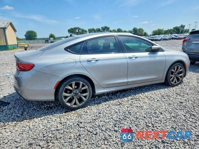 Trzecie zdjęcie samochodu z tyłu: 2015 CHRYSLER 200 S VIN:1C3CCCDG0FN627858 - miniatura