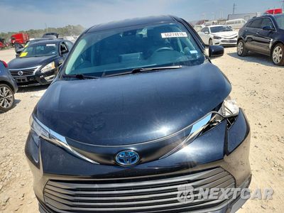 Piąte zdjęcie samochodu w środku: 2022 TOYOTA SIENNA LE VIN:5TDKRKEC8NS129072 - miniatura