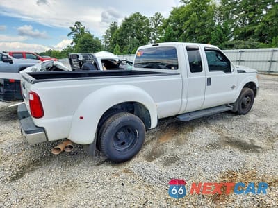 Trzecie zdjęcie samochodu z tyłu: 2016 FORD F350 SUPER DUTY VIN:1FT8X3CT2GEA87208 - miniatura