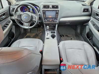 Zdjęcie 8 z 12 samochodu: 2018 SUBARU LEGACY 2.5I PREMIUM VIN:4S3BNAC62J3026874 - miniatura