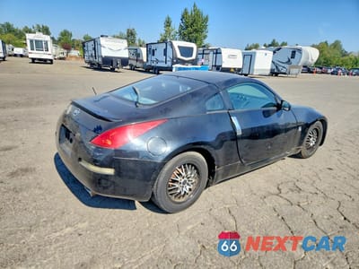 Trzecie zdjęcie samochodu z tyłu: 2004 NISSAN 350Z BASE VIN:JN1AZ34EX4T064152 - miniatura