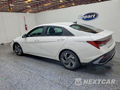 Drugie zdjęcie samochodu z przodu: 2024 HYUNDAI ELANTRA LIMITED VIN:KMHLP4DG8RU742042 - miniatura