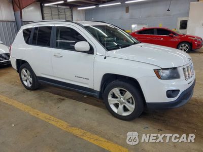 Czwarte zdjęcie samochodu z boku: 2016 JEEP COMPASS LATITUDE VIN:1C4NJCEA8GD633435 - miniatura