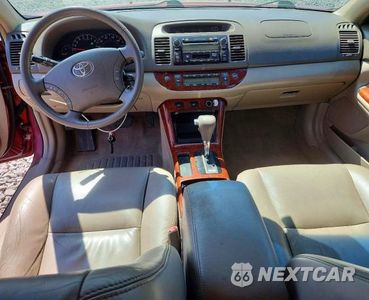 Zdjęcie 8 z 12 samochodu: 2006 TOYOTA CAMRY STANDARD VIN:4T1BE30K06U114445 - miniatura