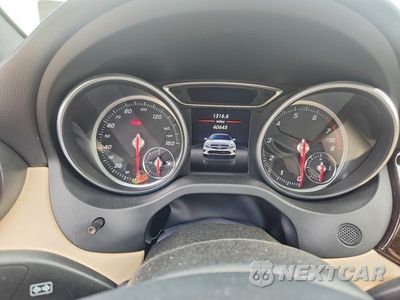 Zdjęcie 9 z 12 samochodu: 2017 MERCEDES-BENZ CLA 250 4MATIC VIN:WDDSJ4GB2HN498971 - miniatura
