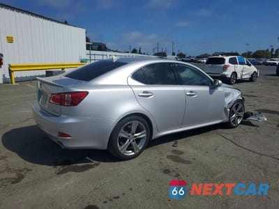 Trzecie zdjęcie samochodu z tyłu: 2011 LEXUS IS 350 VIN:JTHBE5C25B5025386 - miniatura