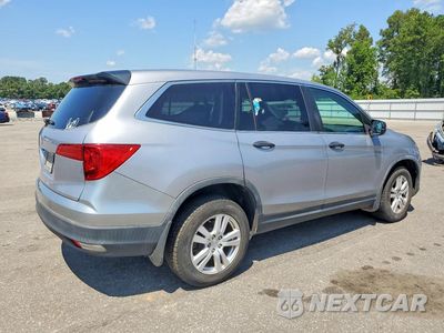 Trzecie zdjęcie samochodu z tyłu: 2018 HONDA PILOT LX VIN:5FNYF5H1XJB004118 - miniatura