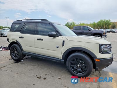 Czwarte zdjęcie samochodu z boku: 2025 FORD BRONCO SPORT BIG BEND VIN:3FMCR9BN9SRE99105 - miniatura