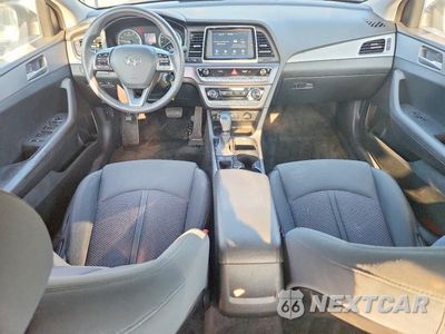 Zdjęcie 8 z 12 samochodu: 2018 HYUNDAI SONATA SE VIN:5NPE24AF3JH707379 - miniatura