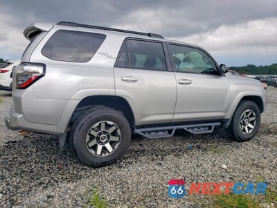 Trzecie zdjęcie samochodu z tyłu: 2020 TOYOTA 4RUNNER TRD OFF-ROAD VIN:JTEBU5JR5L5772729 - miniatura