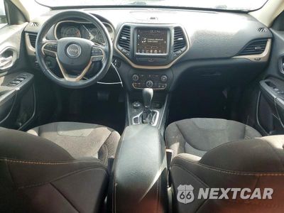 Zdjęcie 8 z 12 samochodu: 2017 JEEP CHEROKEE LATITUDE VIN:1C4PJMCB8HW546618 - miniatura