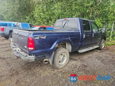 Trzecie zdjęcie samochodu z tyłu: 2001 FORD F250 SUPER DUTY VIN:1FTNW21F81ED28371 - miniatura