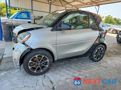 2016 SMART FORTWO WMEFJ5DA6GK045998 - główne zdjęcie licytacji z USA - miniatura