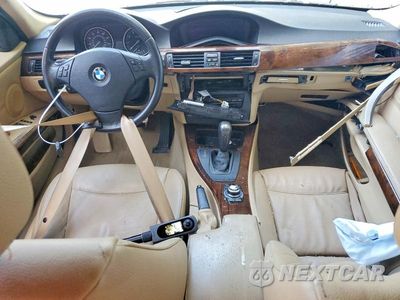 Zdjęcie 15 z 24 samochodu: 2011 BMW 328 XI VIN:WBAPK7C56BF195527 - miniatura
