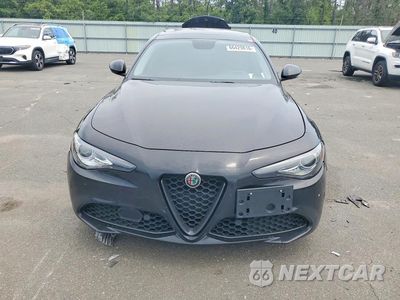 Piąte zdjęcie samochodu w środku: 2019 ALFA ROMEO GIULIA TI VIN:ZARFANBN7K7612936 - miniatura