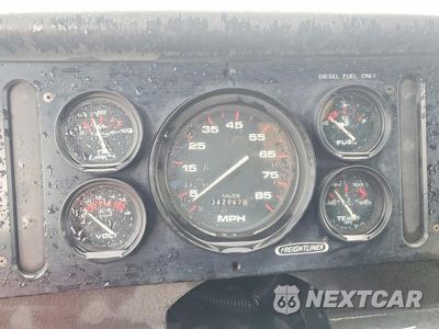 Zdjęcie 9 z 13 samochodu: 1999 FREIGHTLINER MT45 DELIVERY TRUCK VIN:4UZA4FF43XCA50338 - miniatura