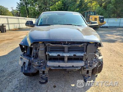 Piąte zdjęcie samochodu w środku: 2017 RAM 1500 SLT VIN:1C6RR7LTXHS689483 - miniatura