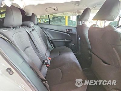 Zdjęcie 10 z 12 samochodu: 2021 TOYOTA PRIUS LE VIN:JTDKAMFU1M3127528 - miniatura