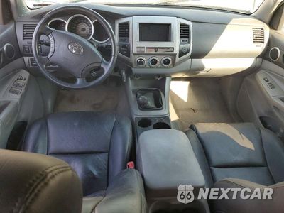 Zdjęcie 8 z 12 samochodu: 2005 TOYOTA TACOMA DOUBLE CAB VIN:5TELU42N65Z090229 - miniatura