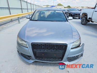 Piąte zdjęcie samochodu w środku: 2011 AUDI S4 PRESTIGE VIN:WAUKGAFL4BA105274 - miniatura
