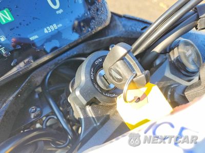 Zdjęcie 8 z 9 samochodu: 2025 HONDA CB500 F VIN:MLHPC7151S5100670 - miniatura
