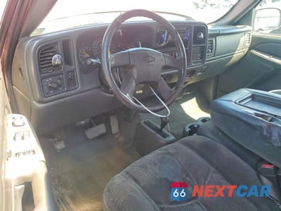 Zdjęcie 8 z 12 samochodu: 2004 CHEVROLET SILVERADO K1500 VIN:1GCEK19V04E322263 - miniatura