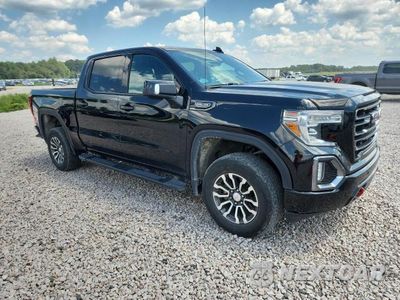Czwarte zdjęcie samochodu z boku: 2020 GMC SIERRA K1500 AT4 VIN:3GTP9EEDXLG379246 - miniatura