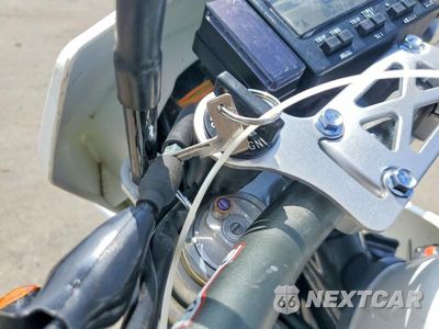 Zdjęcie 8 z 9 samochodu: 2021 SUZUKI DR-Z400 SM VIN:JS1SK44A2M7100508 - miniatura
