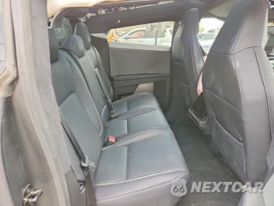 Zdjęcie 10 z 12 samochodu: 2025 TESLA CYBERTRUCK VIN:7G2CEHED3SA058594 - miniatura