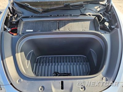 Zdjęcie 11 z 12 samochodu: 2024 TESLA MODEL Y VIN:7SAYGDEE2RA294252 - miniatura