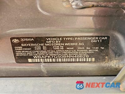 Zdjęcie 12 z 12 samochodu: 2011 BMW 328 XI VIN:WBAPK7G50BNN48828 - miniatura