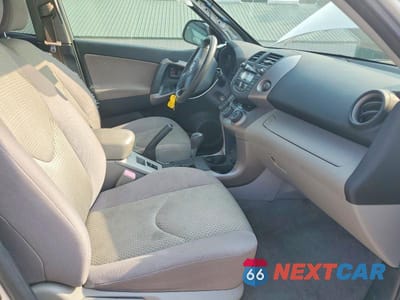 Zdjęcie 7 z 13 samochodu: 2008 TOYOTA RAV4 BASE VIN:JTMBK33VX86043765 - miniatura