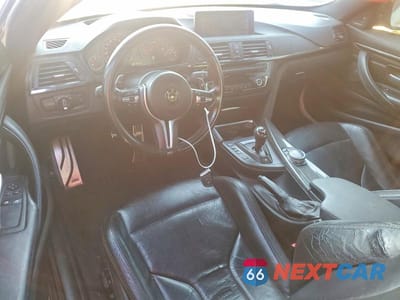 Zdjęcie 8 z 12 samochodu: 2015 BMW M4 VIN:WBS3R9C57FK330383 - miniatura