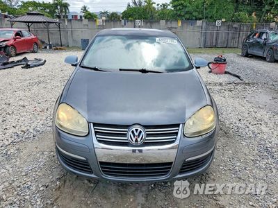 Piąte zdjęcie samochodu w środku: 2009 VOLKSWAGEN JETTA SE VIN:3VWRM71K29M147500 - miniatura